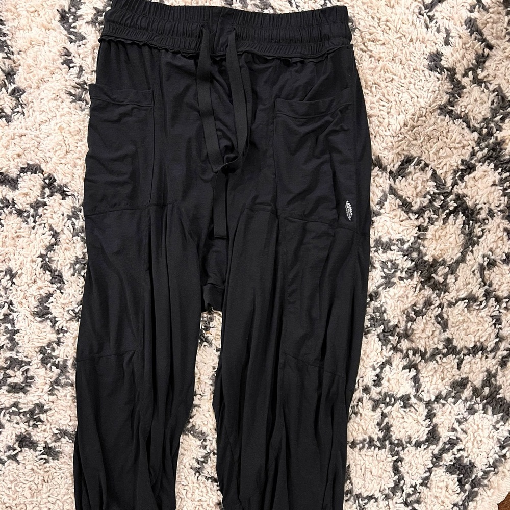Free People movement pants in size Large. Like new